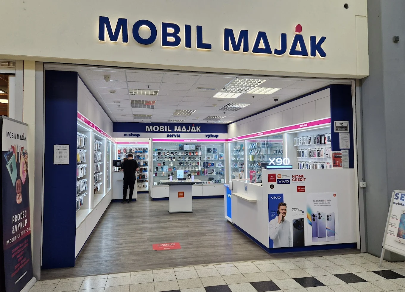 Pobočka Mobil Maják v Globusu Olomouc